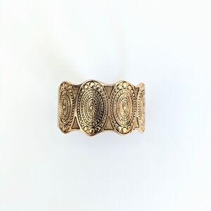 Medallion Bracelet